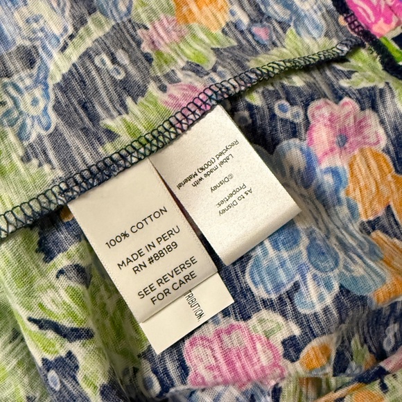 Lilly Pulitzer Etta Disney T—shirt - NWT - M - Picture 7 of 9